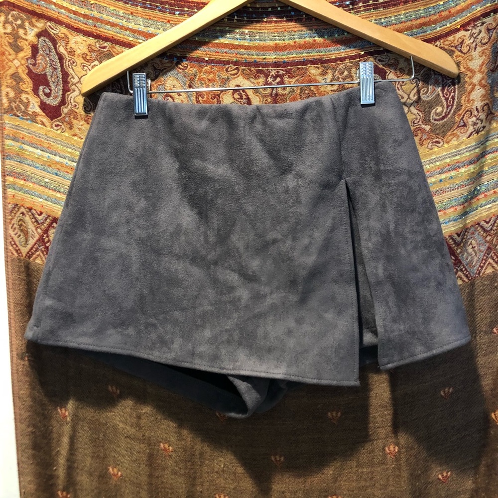 Skort